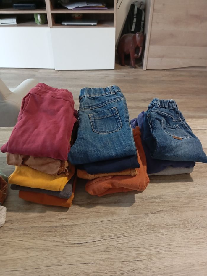 Gros lot vêtements bébé. - photo numéro 2