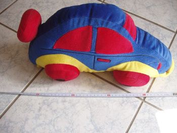 Coussin peluche en forme de voiture bleu 45x24cm