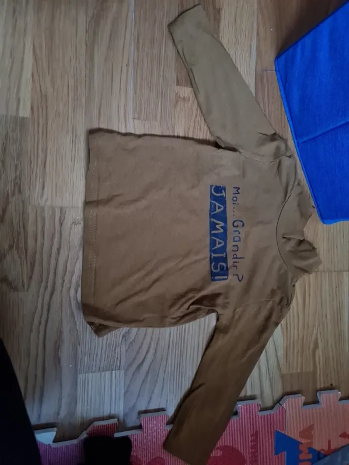 Sous pull marron