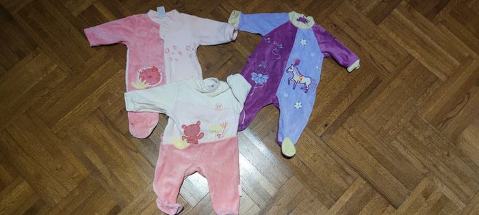 Lot 3 pyjamas 1 mois - photo numéro 2