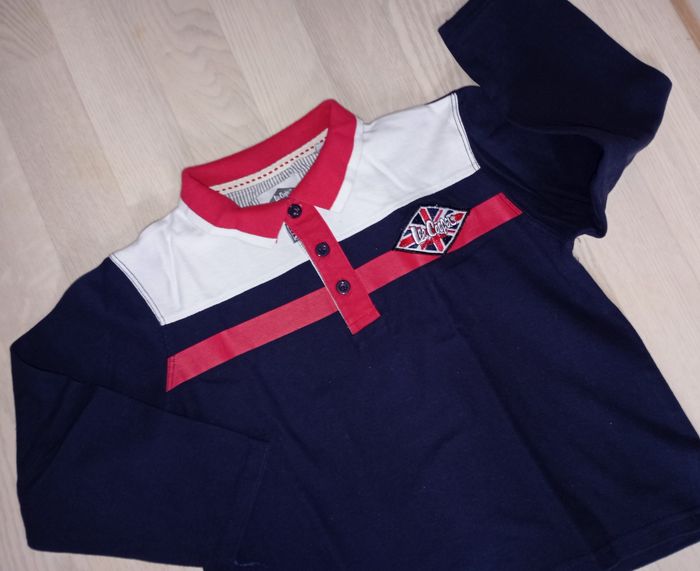 Polo bleu marine
Lee Cooper 
T. 10 ans - photo numéro 2