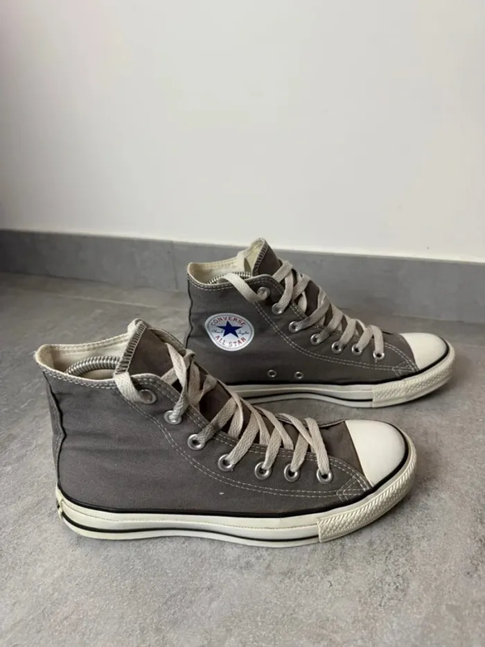 Baskets Converse All Star hautes grises taille 38 très bon état - photo numéro 2