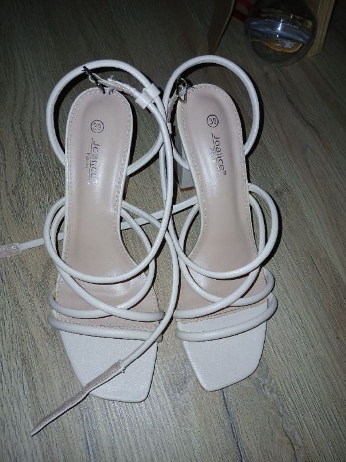 Talons