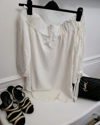 Blouse blanche taille 40 H&M épaule dénudée