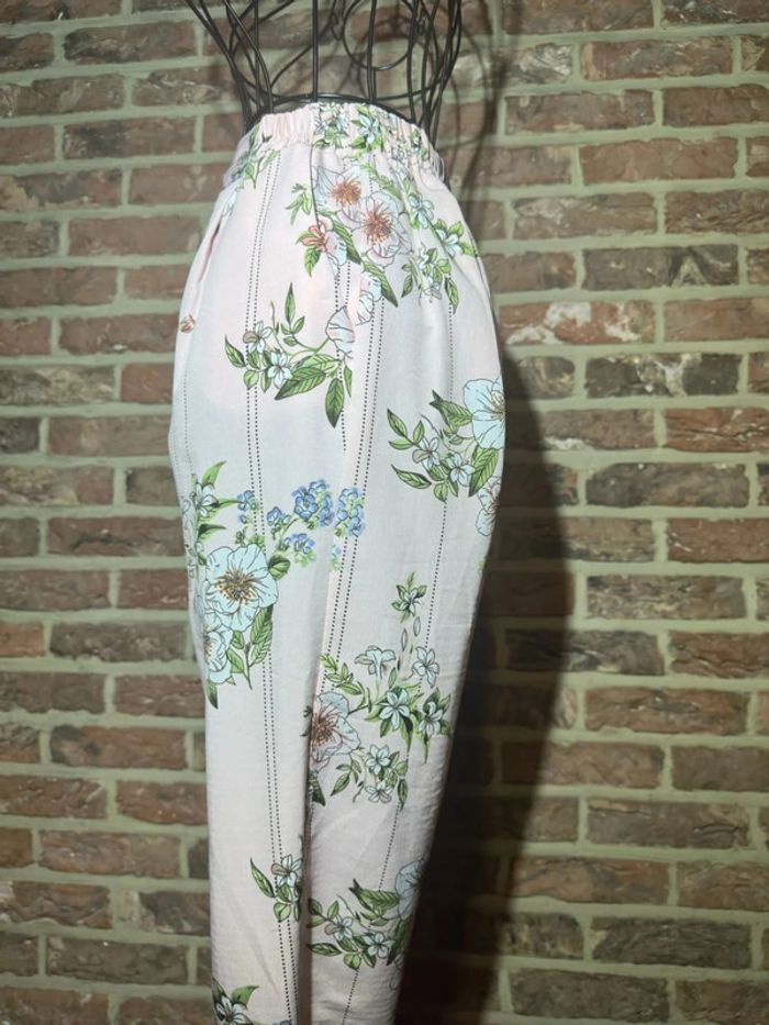 Pantalon rose clair fleuri Primark Taille XXS / 32 - photo numéro 8