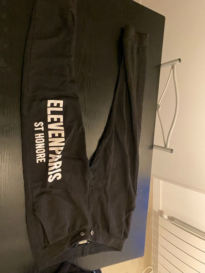 Jogging noir - photo numéro 2