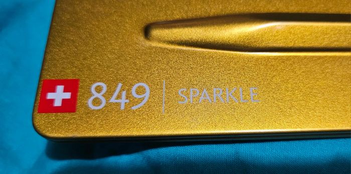 Stylo bille 849 edition goldbar marque carand'ache - photo numéro 4
