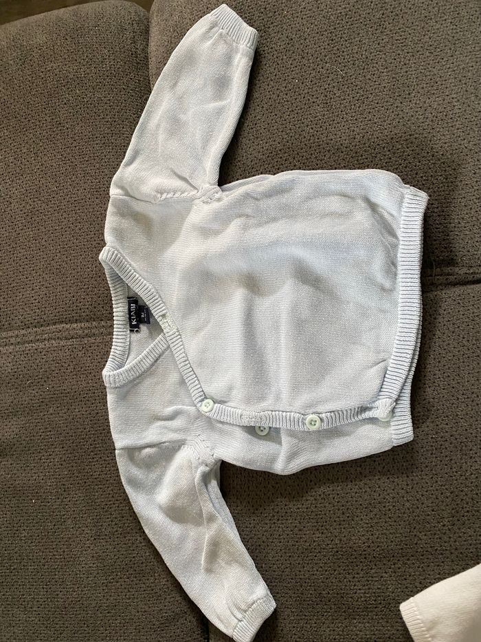 Lot gilet 1 mois - photo numéro 2