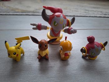 Figurines pokemon