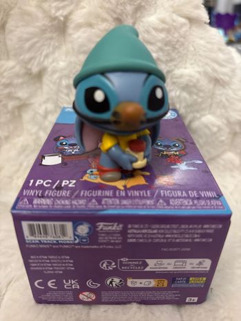 Figurine mini mystery stitch