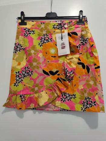 Jupe effet portefeuille fleurie, Naf Naf,  été colorée, tissu léger, neuf