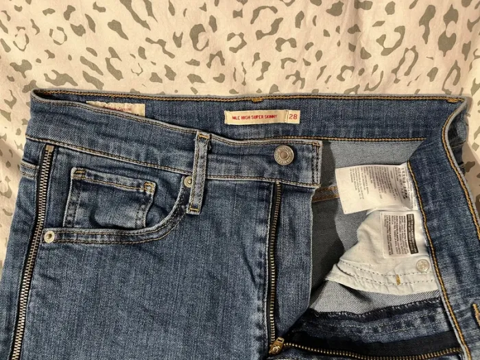 Jean Levi’s High Rise Skinny – Taille 28 - photo numéro 4