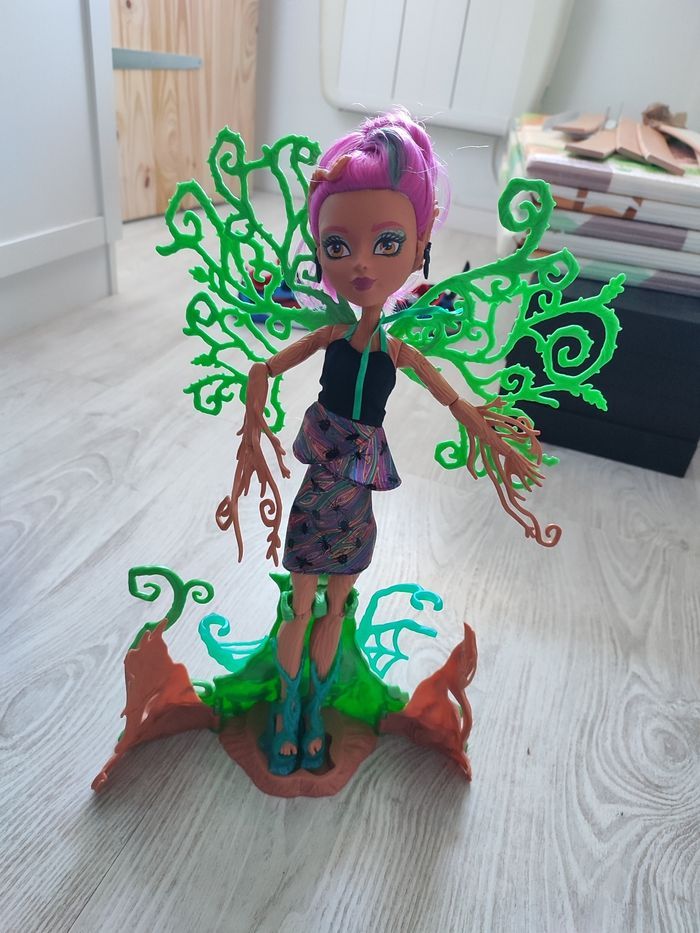 Monster high jardin treesa thorwillow