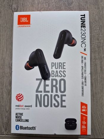 Écouteurs JBL TUNE230NC Neuf. 