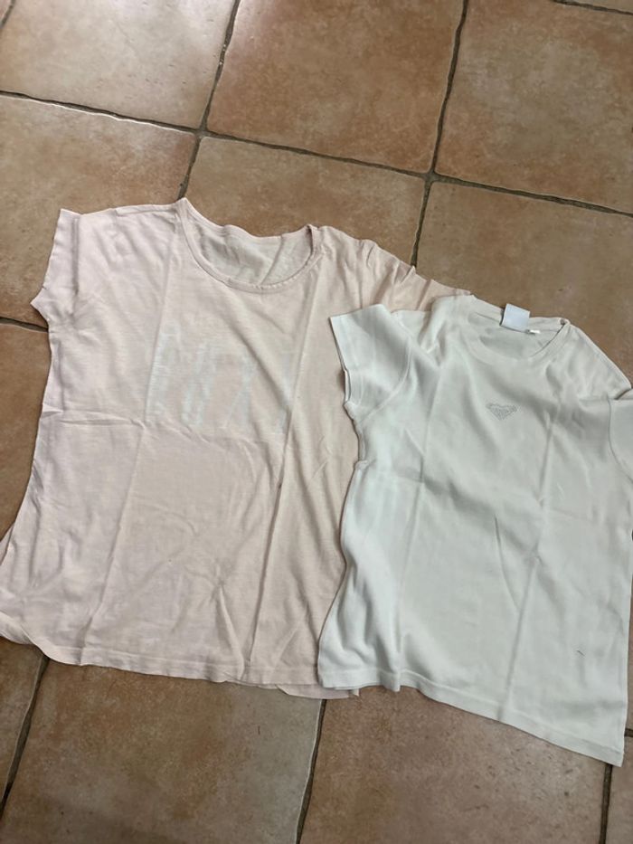 Lot de. 2 tee shirts Roxy taille 38/40