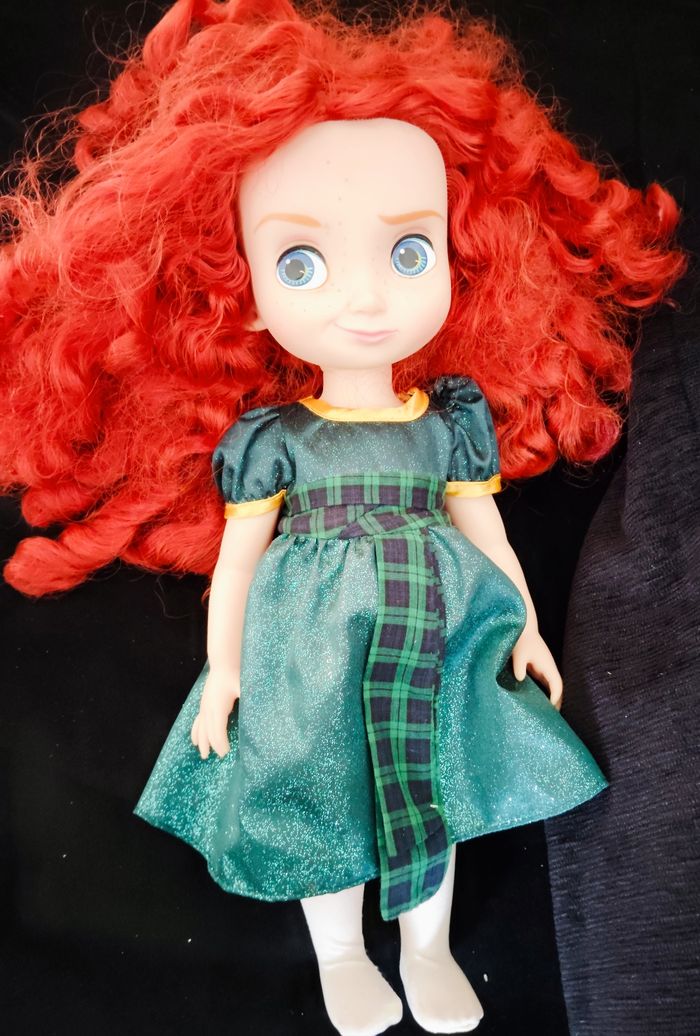 Poupée rebelle animator v2 Disneyland collection