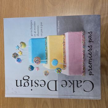 Livre cake design