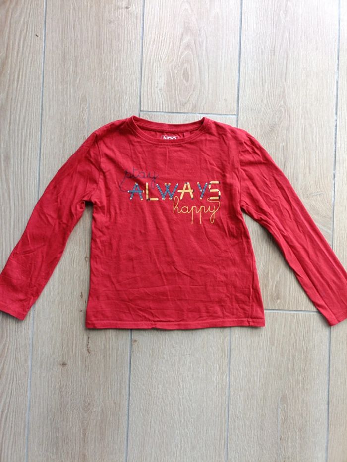 Haut rouge