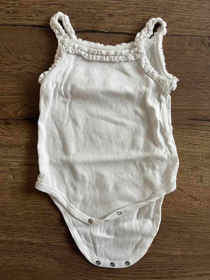 Lot de 3 bodies - 6 mois - photo numéro 4