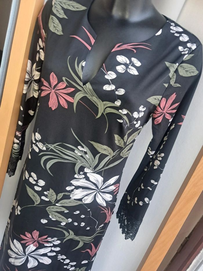 K Design robe T.36/38 neuve - photo numéro 3