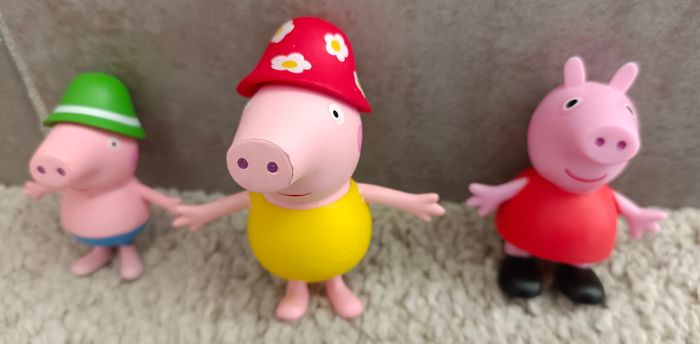Lot de 3 personnages de Peppa pig - photo numéro 2