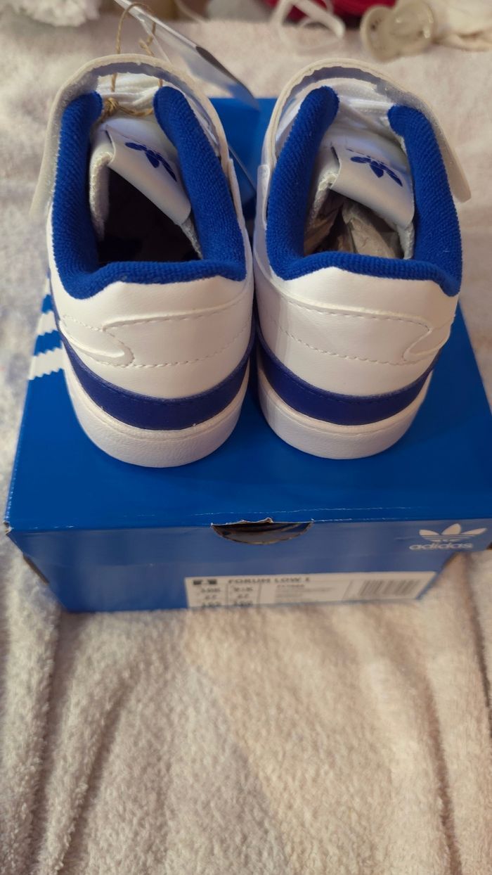 (Neuves non portées) 🏷🤩😍baskets adidas unisex pointure 27 🤩😍 - photo numéro 6