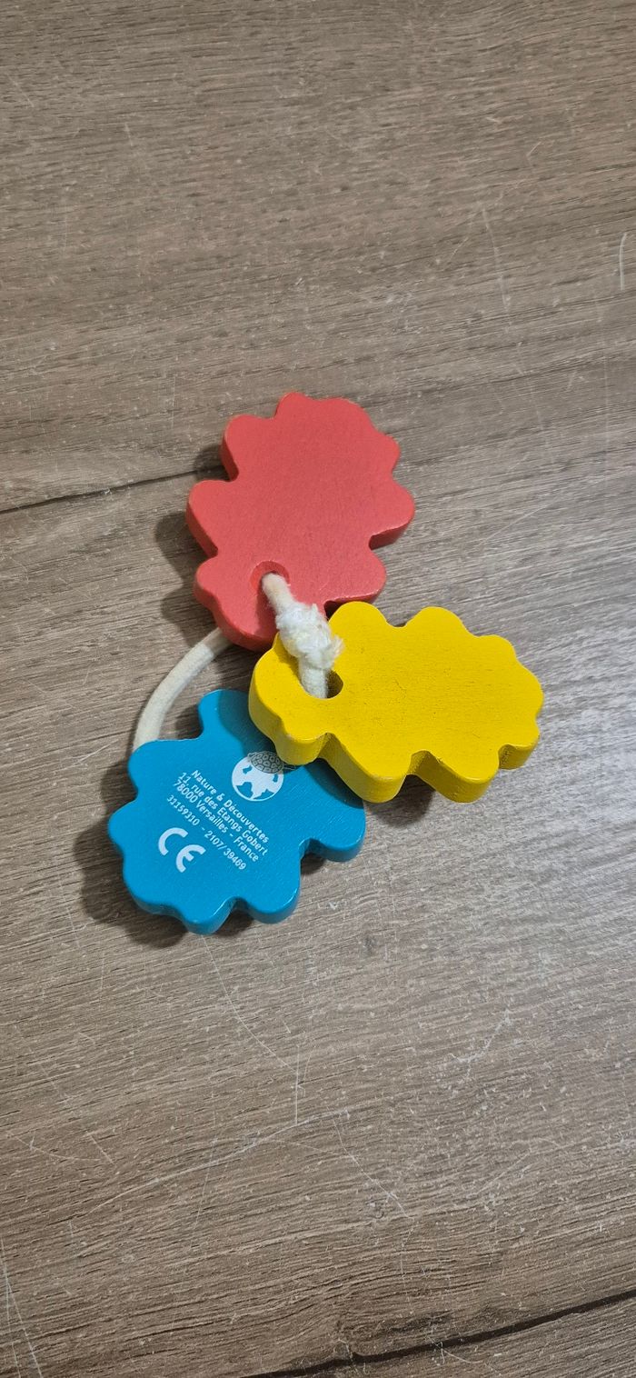 Hochet en bois feuilles Montessori - photo numéro 2