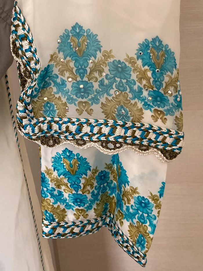 Djellaba / vêtement de cérémonie blanc et bleu 38 / 40 - photo numéro 8