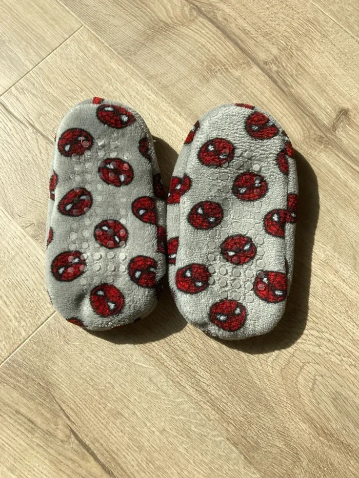 Chausson Spiderman 31-32 - photo numéro 2