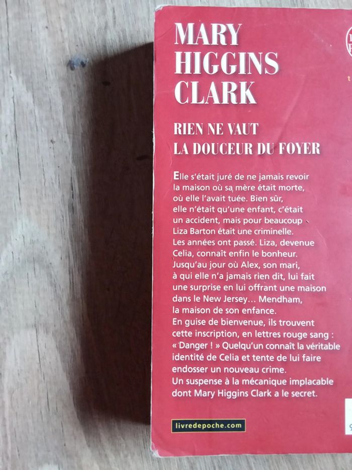 Livre Mary Higgins Clark "Rien ne vaut la douceur du foyer" - photo numéro 2