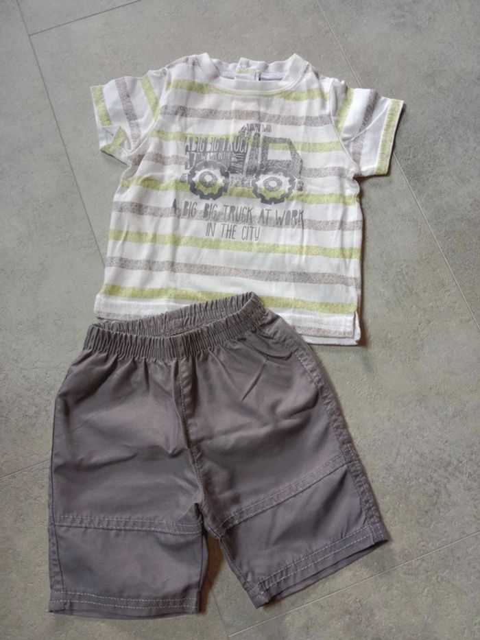 Ensemble short + tee-shirt, 6 mois