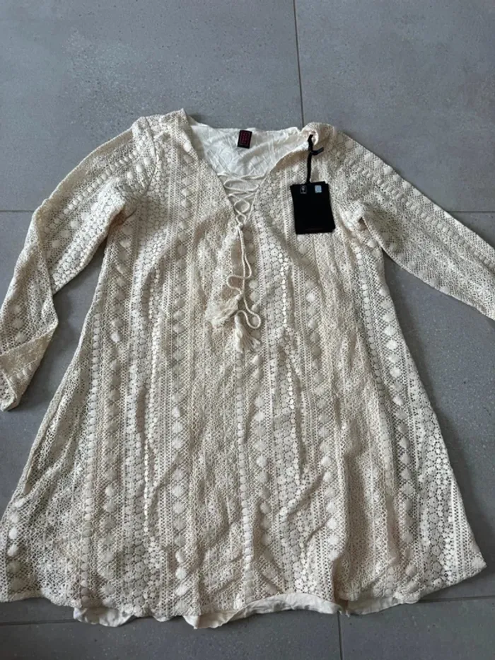 Robe beige Stefanel taille S, neuve avec étiquette, 80cm longueur
