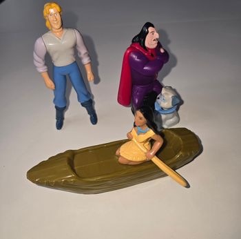 3 jouets mc donalds vintages pocahontas disney 1990