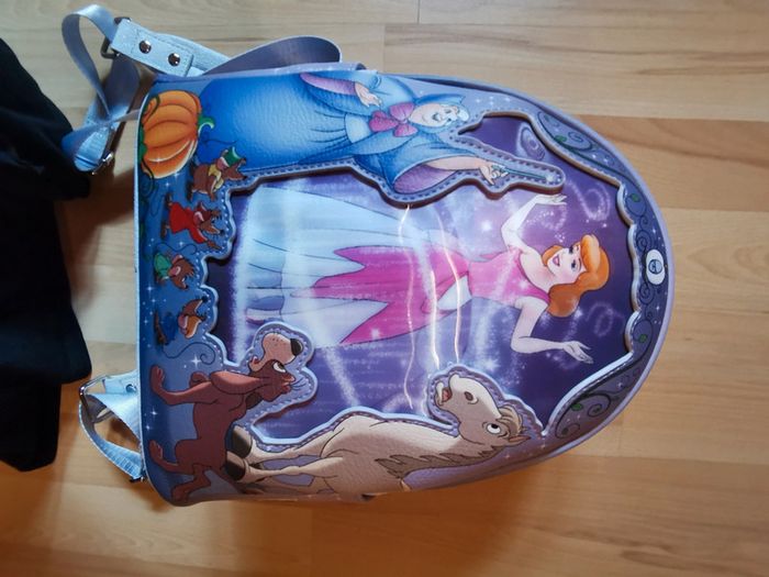Loungefly sac disney cendrillon - photo numéro 7
