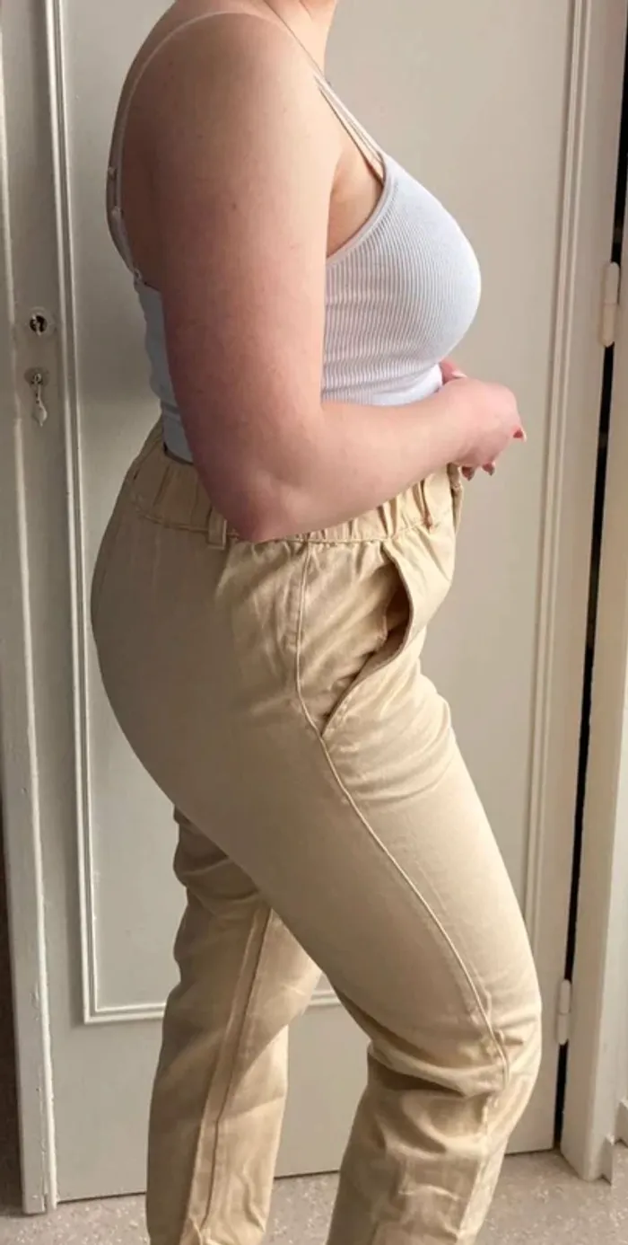 Pantalon style cargo beige - photo numéro 4