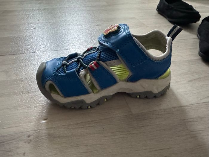 Chaussure - photo numéro 2