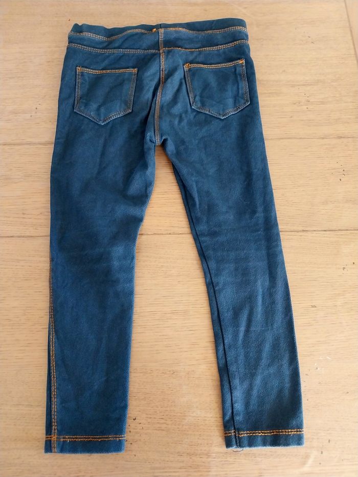 Jegging fille 5ans en bon état - photo numéro 2