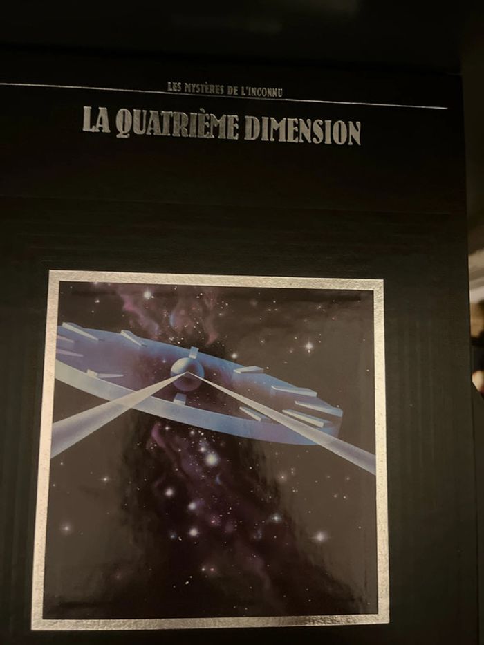 Attention à ne pas mettre entre toutes les mains ! 3 livres ésotériques - photo numéro 7