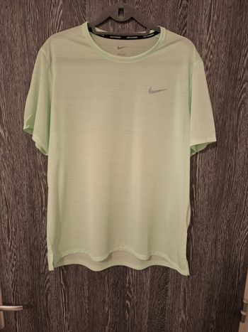 Tee-shirt de sport léger manches courtes vert d'eau et argenté