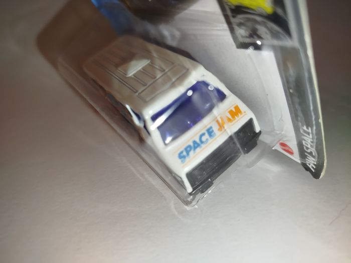 Hot Wheels 70s Van Space Jam 2021 il il ki - photo numéro 3