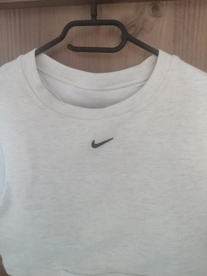 Brassières Nike taille L - photo numéro 2