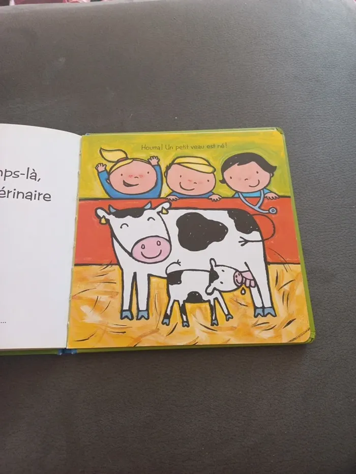 Livre enfant bébé les petits métiers à la ferme - photo numéro 3