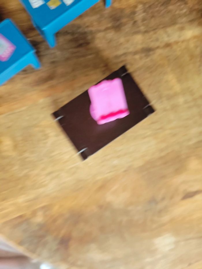 Jouet miniature imitation salle de classe pour petit personnage comme peppa pig - photo numéro 5