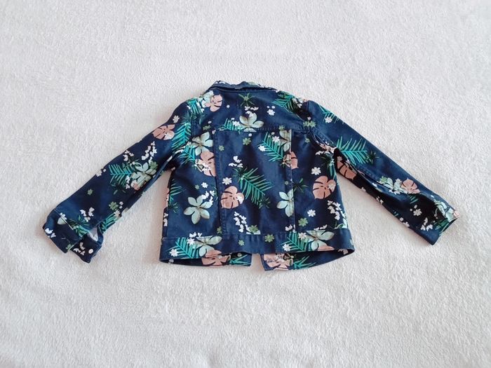 Veste en jeans fleurie 5 ans - photo numéro 3