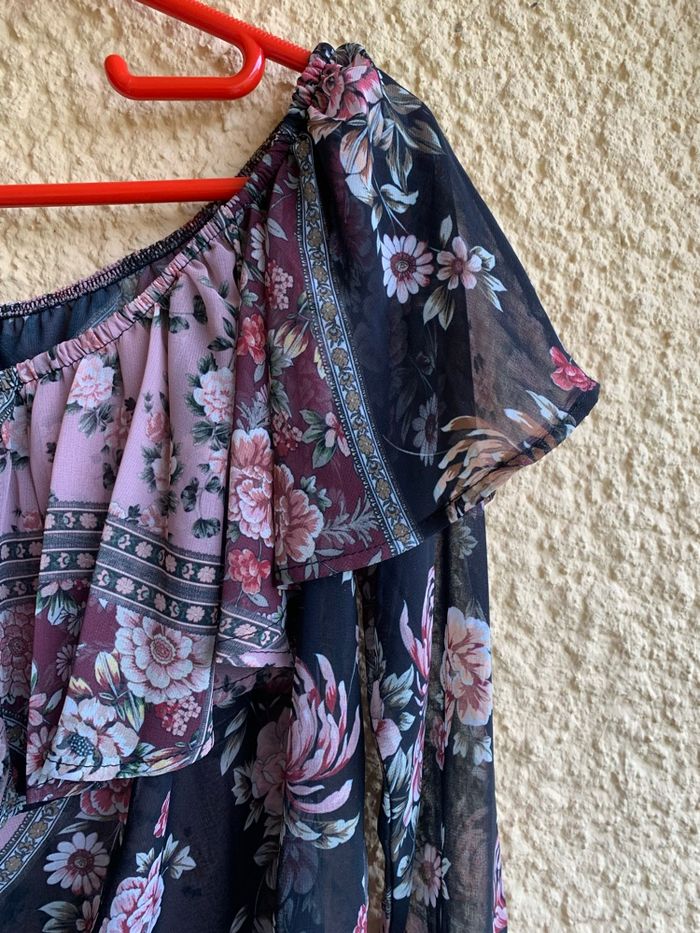 Top court à fleurs Stradivarius taille 38 - photo numéro 6