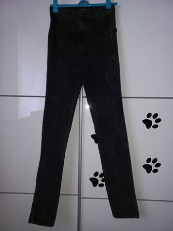 Jean taille haute neuf sans étiquette by Jennyfer taille 34 noir used