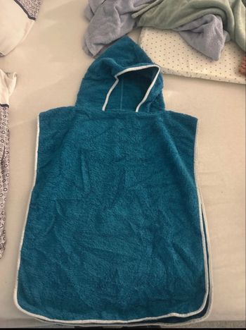 Serviette bleu à capuche 