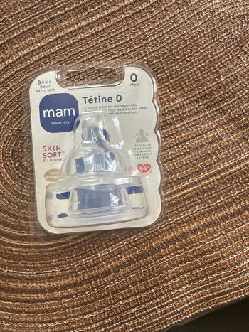 Tétine 0 mois mal