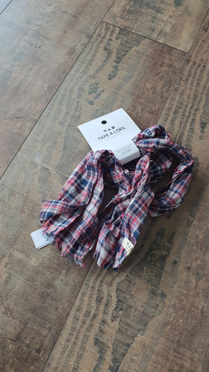 Foulard mixte tao neuf avec étiquette 🏷 - photo numéro 2