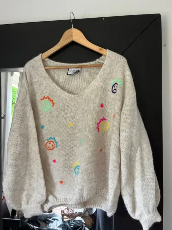 Pull col V femme Smiley